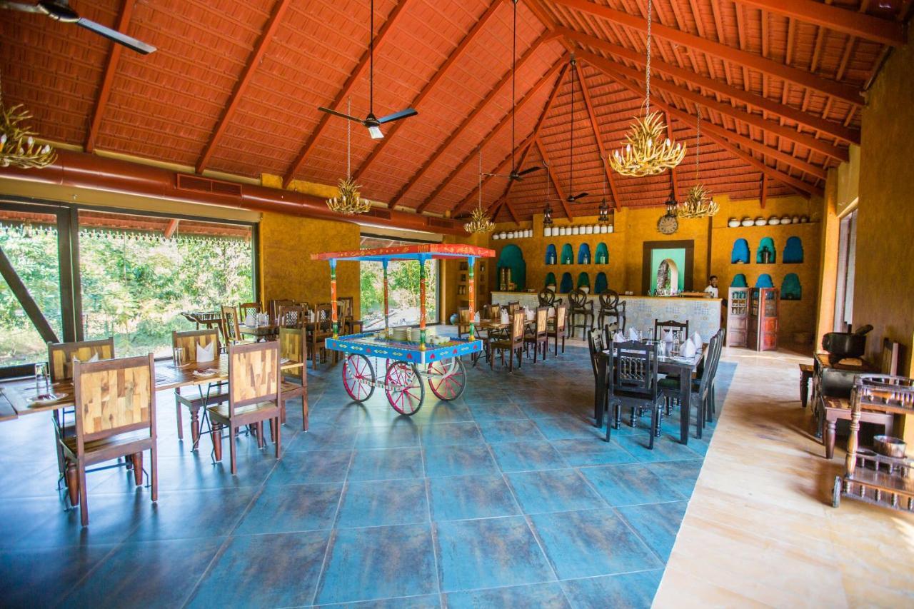 Vannraj Resort And Spa Khawāsa Exterior foto