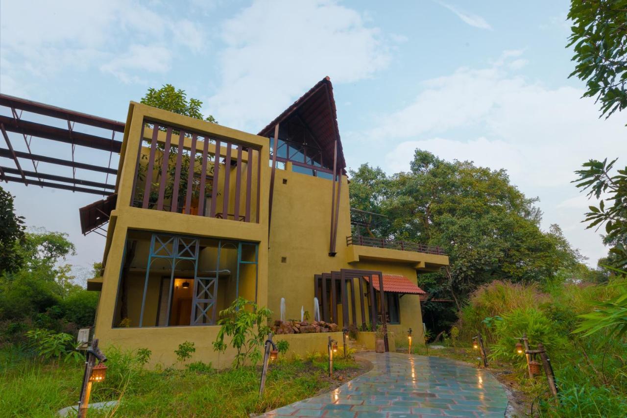 Vannraj Resort And Spa Khawāsa Exterior foto